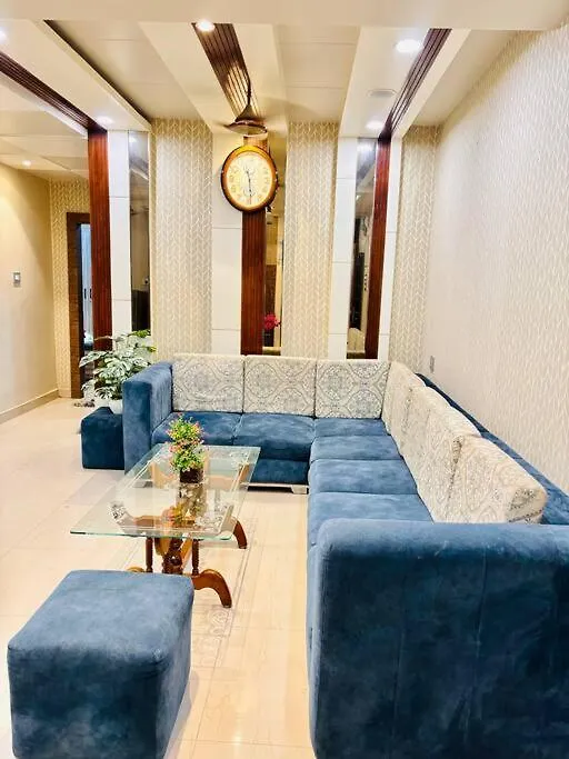 Aura Stays-Stay With Comfort Waranasi